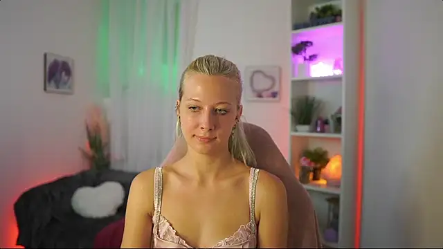 EmilySwann_'s Live XXX Chat