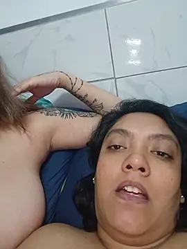 Show Webcam de 2Juicy_pussy