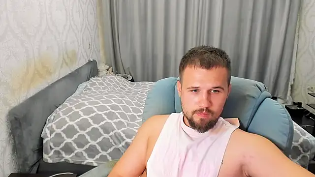 Vladik_b Live XXX Chat