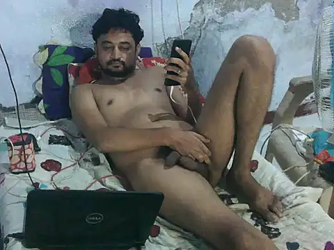 צ'אט XXX בשידור חי של ROCOGUJUBULL