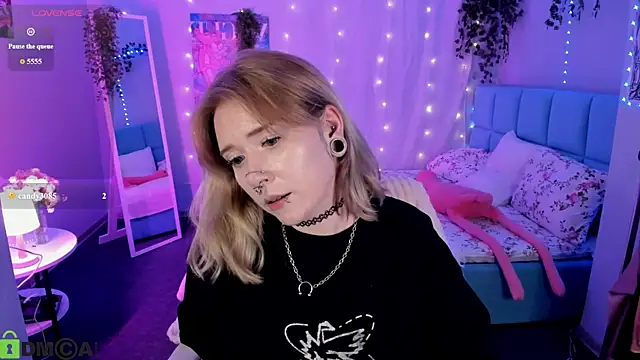 Elira_Vane Chat XXX in diretta