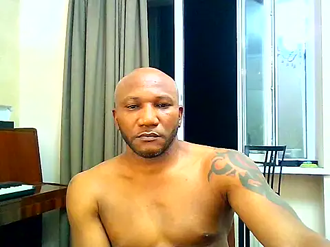 Choco_Man লাইভ XXX চ্যাট