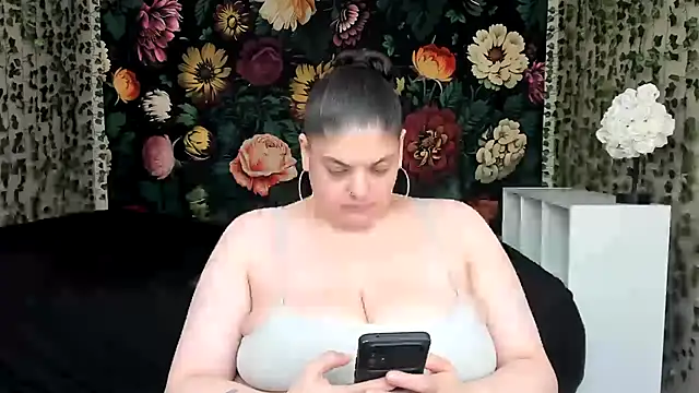 Sembang XXX Secara Langsung Exxxotic_Melons