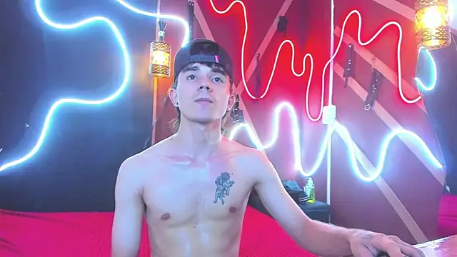 แชท XXX สดของ MaximumSteel_