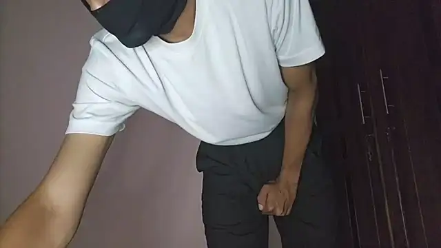 RikzAdam live XXX chat