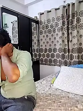 avi007p Adlı Modelin Canlı XXX Sohbeti