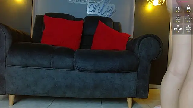 Chat XXX en directo de LOLIITA__LOVE