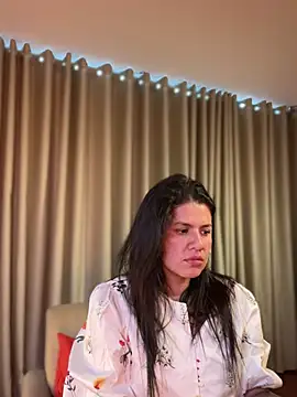 Chat +18 de Zandrina ao vivo