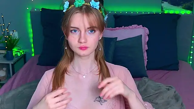 ElfieWhite Chat XXX live