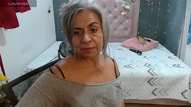 Chatroom XXX en direct de lalisha_96