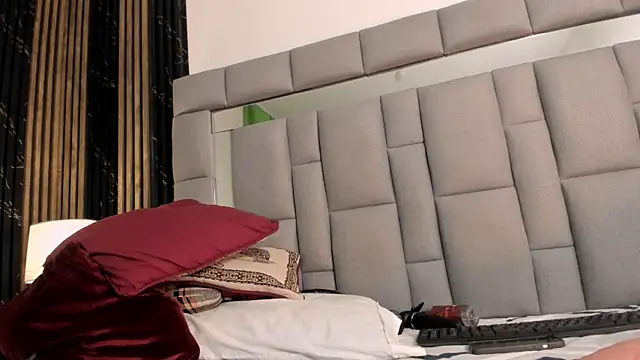 amaia_santini's Live XXX Chat