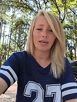 POPPY_XO's Live XXX Chat