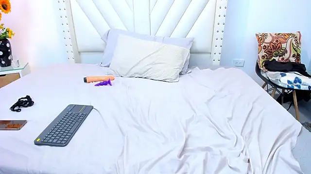 Chat +18 de Paulynavera ao vivo