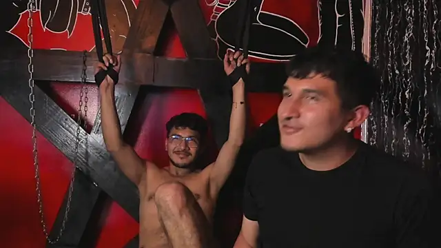 Онлайн чат XXX MAISON_ONYX