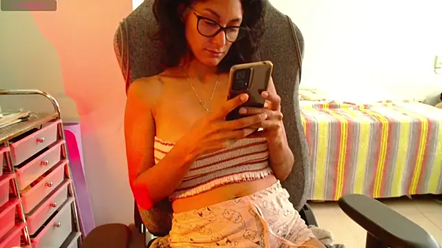 _MrsStrangelove_ Chat XXX live