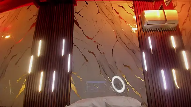 Chat +18 de VictoriaDuart ao vivo