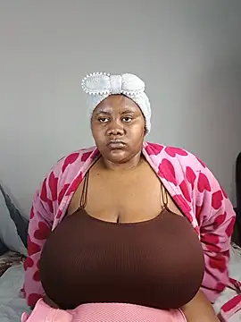 Chat +18 de Suger-Boobs ao vivo