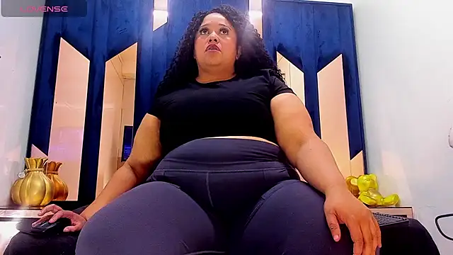 BustyyJuicy_Rs' Live XXX Chat