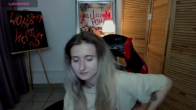 צ'אט XXX בשידור חי של CamillaDreamer