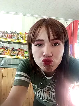 _Luna_Blooms' Live XXX Chat