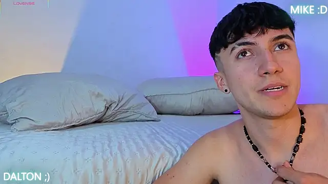 Chatroom XXX en direct de Mike_Benelli