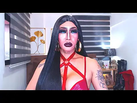 DominateMistressTania Adlı Modelin Canlı XXX Sohbeti