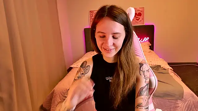 MiaGraham1 live XXX chat