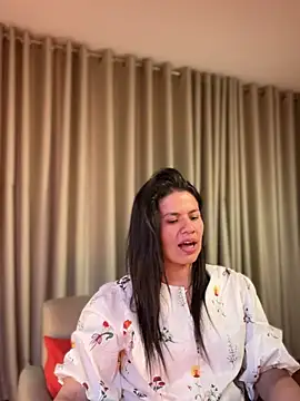 Zandrina লাইভ XXX চ্যাট