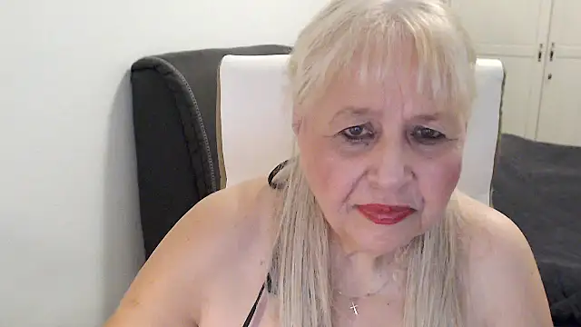 SusiLifeXXX élő XXX-chatje