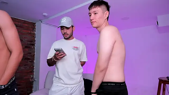 Spaceboyss18 Chat XXX live