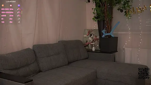 LunaraRada Chat XXX live