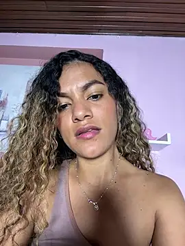 AngelPinkk_のライブXXXチャット