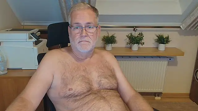 צ'אט XXX בשידור חי של subbear1968