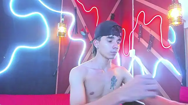 MaximumSteel_'s Webcam Show