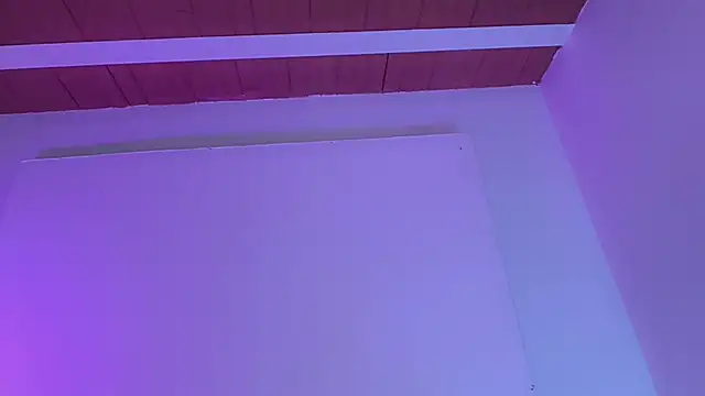 In-Ur-dreamsのライブXXXチャット