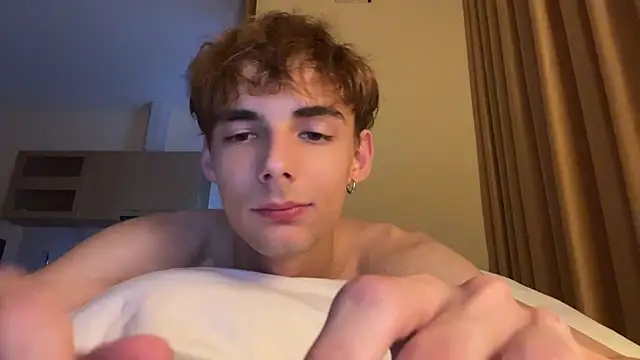 YourLucius Chat XXX live