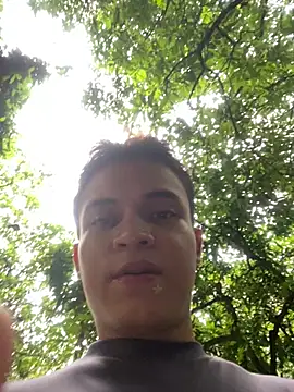 _Leo_Boy Live XXX-Chat