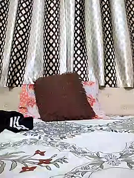 Instant_charger@xh's Live XXX Chat
