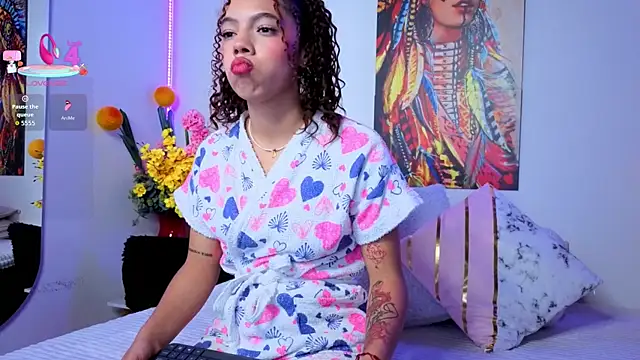 Chatroom XXX en direct de LittleSky__