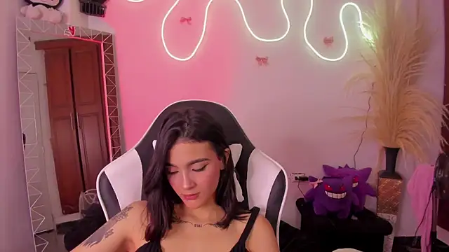 Živý XXX chat CarolineEvanss_11