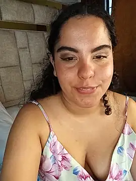 NicolleOverton's Live XXX Chat