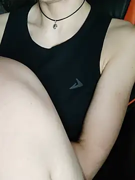 Aashikalaa Adlı Modelin Canlı XXX Sohbeti