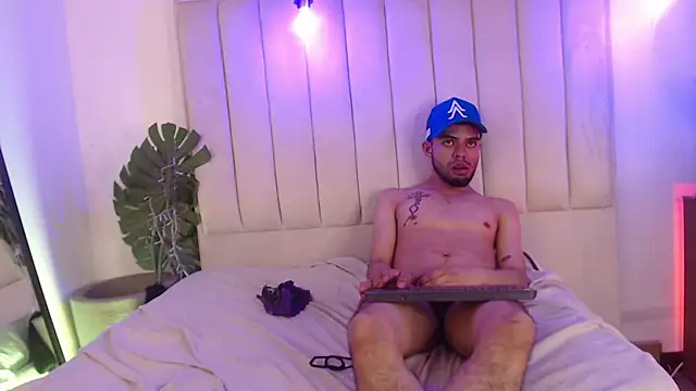 Chat +18 de aji_golds ao vivo