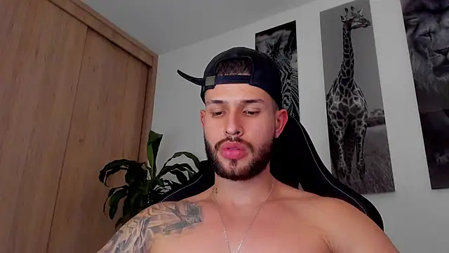 Chatroom XXX en direct de Santos_ramirez1