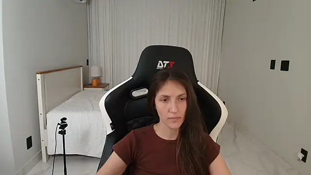 upssnowy Chat XXX live