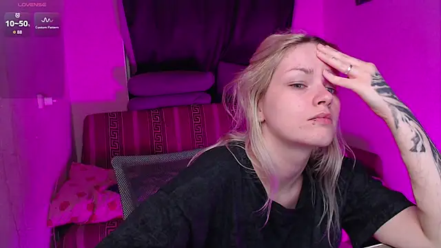 Czat XXX na żywo – CherryNight6