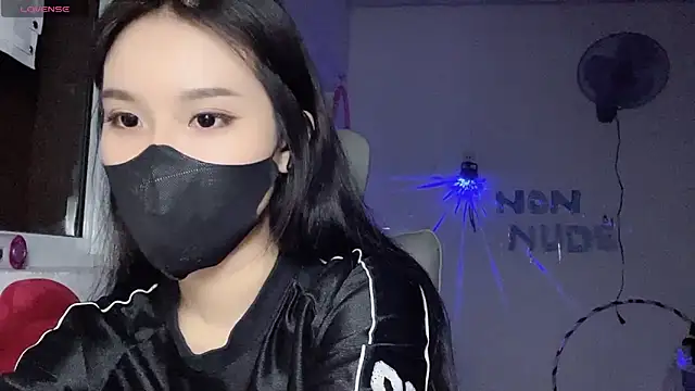 Tieu-May's Live XXX Chat