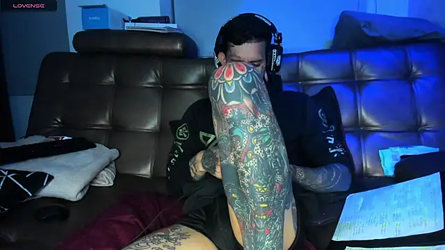 Chat XXX en directo de jhonny__ackerman