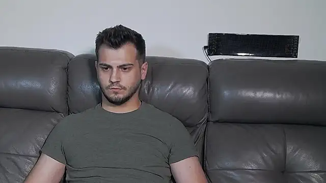 CrazyDom1 Chat XXX live