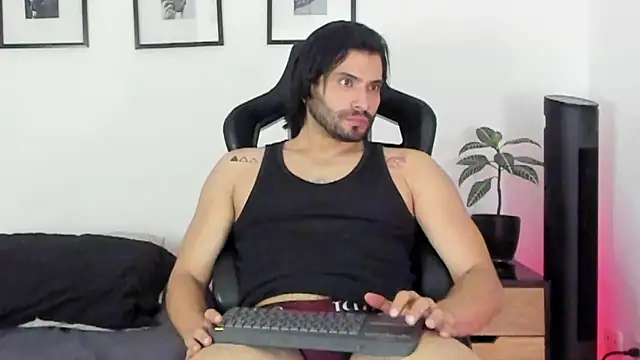 Dereck_vega élő XXX-chatje